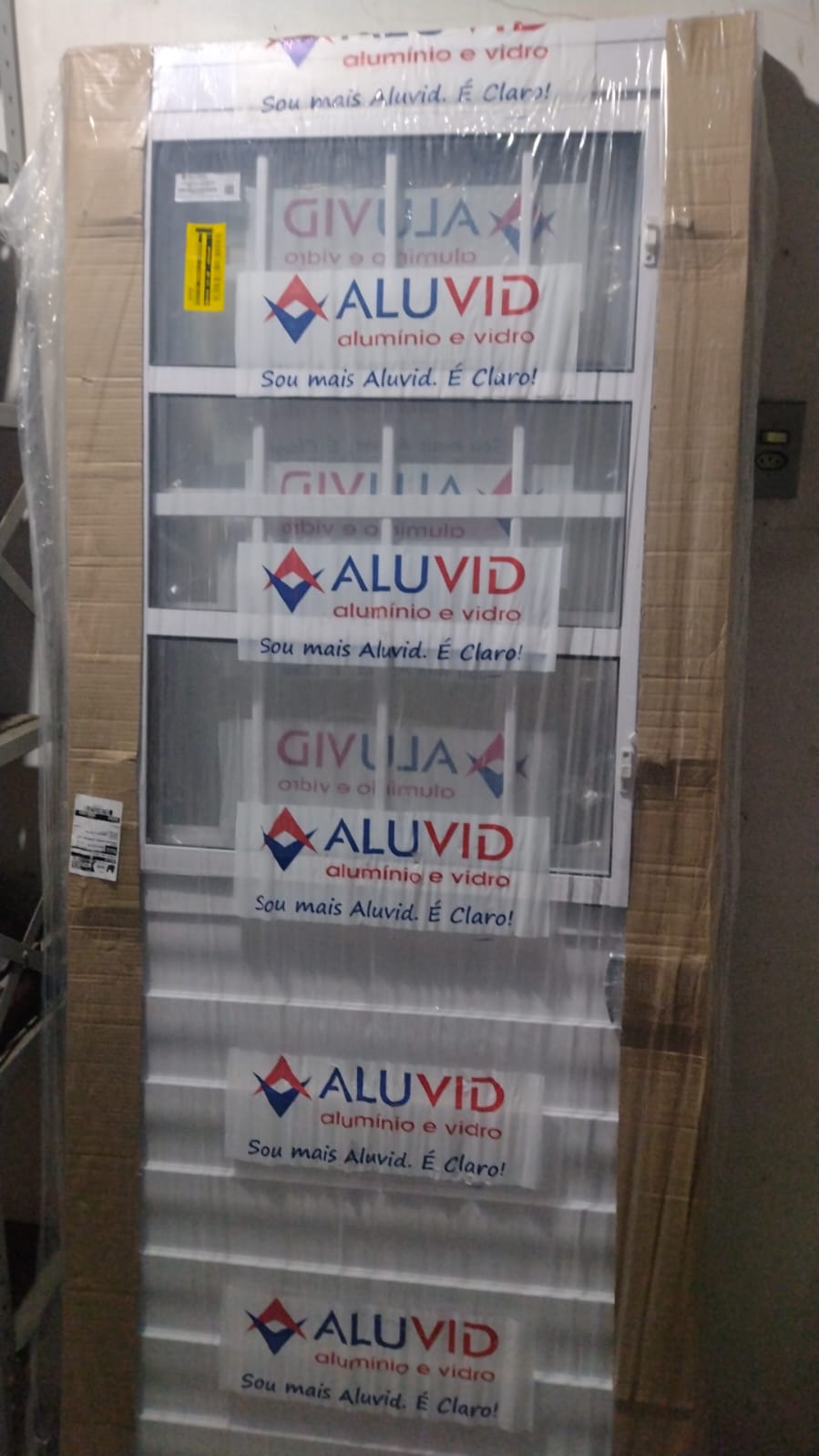 Porta Postigo de Alumínio 210x80cm Branco da Aluvid - Image 3